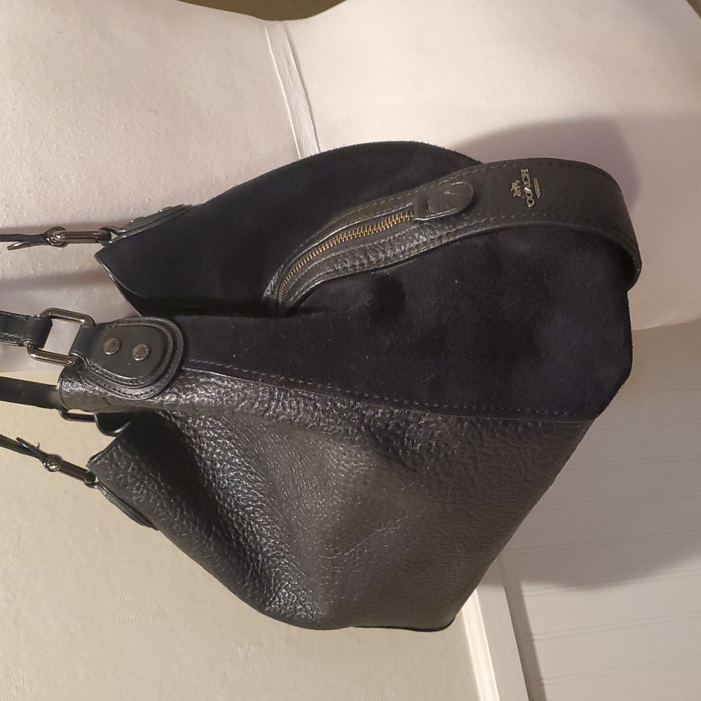 Coach Edie 42 Mixed Leathers Shoulder Bag - Picture 5 of 16